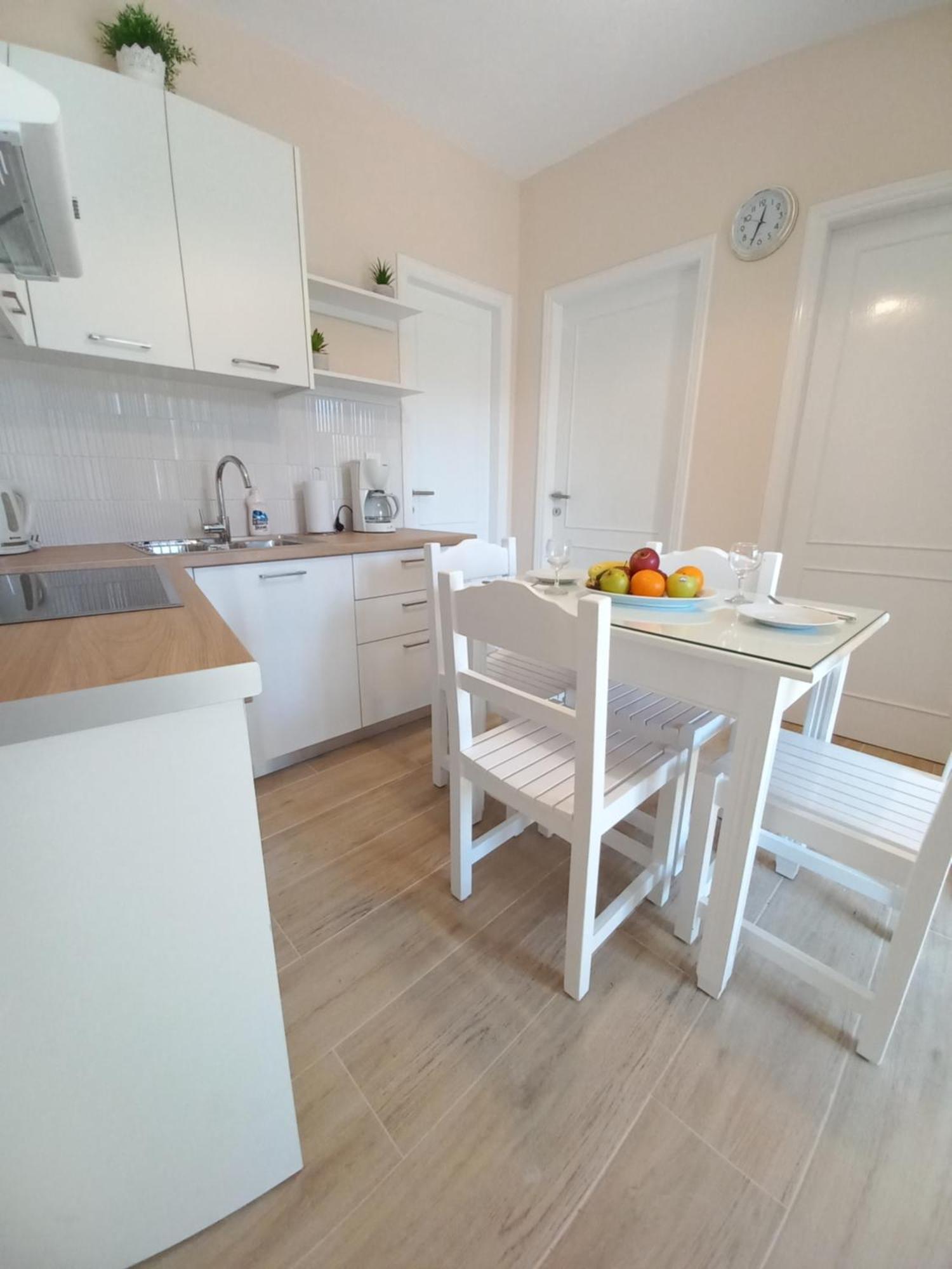 Villa Tina Country Beach Apartments Ахараві Номер фото