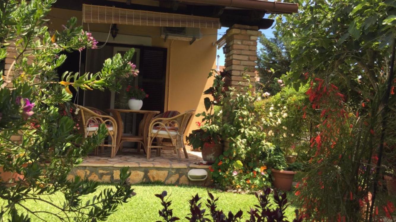 Villa Tina Country Beach Apartments Ахараві Номер фото
