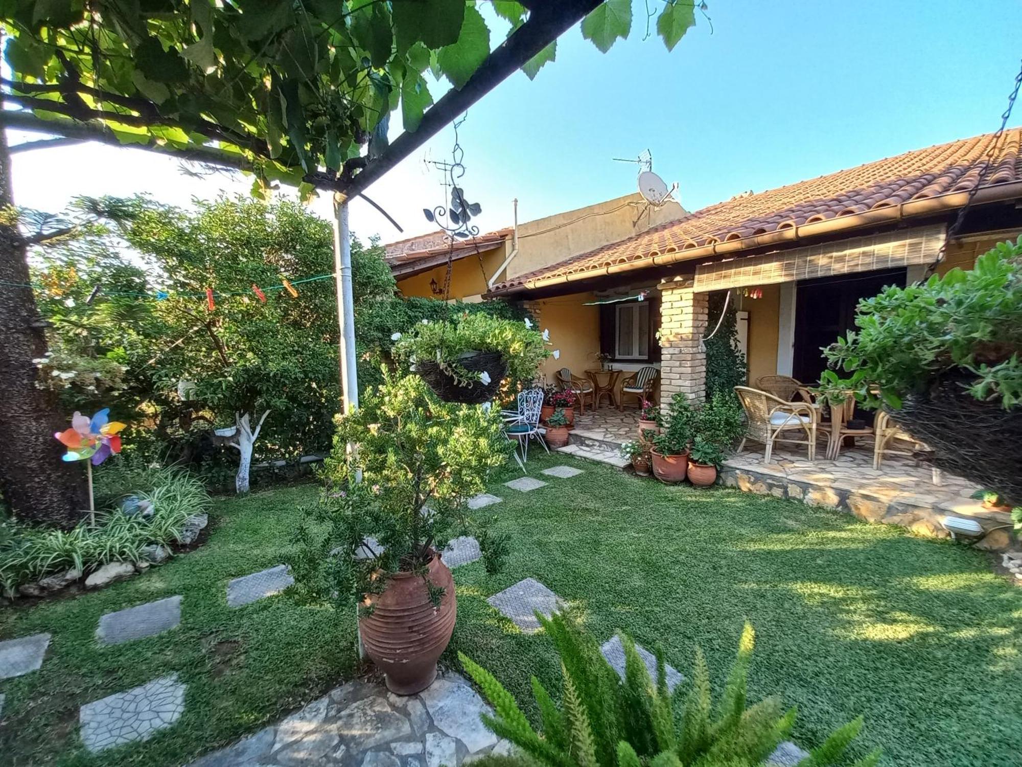 Villa Tina Country Beach Apartments Ахараві Номер фото